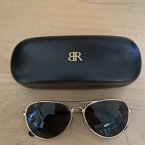 Banana Republic Accessories - Banana Republic Aviator Sunglasses
